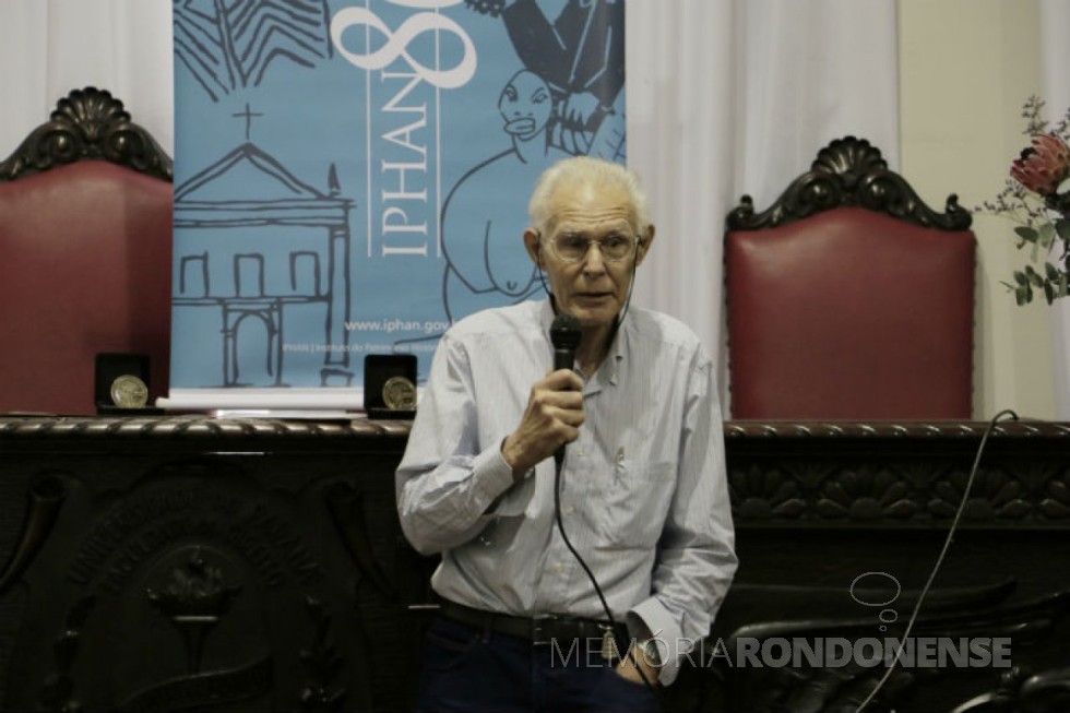 || Professor Igor Chmyz que conferenciou em Marechal Cândido Rondon, em começo de setembro de 1989.
Imagem: Acervo Iphan - FOTO 5 -