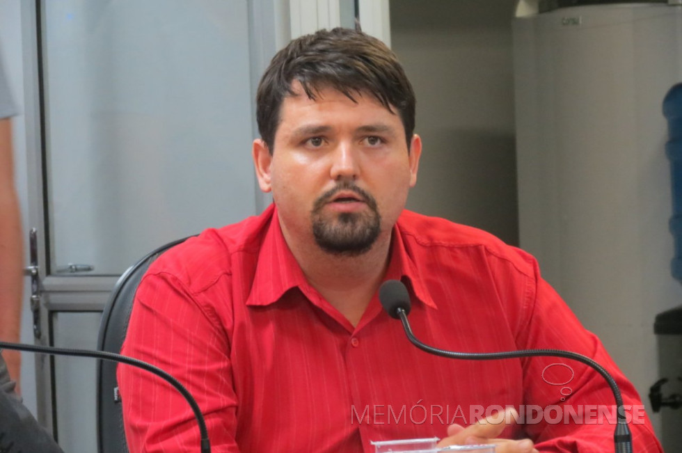 || Vereador Josoé Pedralli reconduzido à presidente do diretório municipal do MDB de Marechal Cândido Rondon, no começo de novembro de 2019.
Imagem: Acervo O Presente - FOTO 24 -