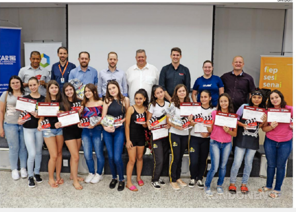 || Comissão com os vencedores do 2º Concurso de Vídeo Amador do Jovem Empreendedor, promovido pela Acimacar, em outubro de 2019.
Imagem: Acervo O Presente - FOTO 24 
-
