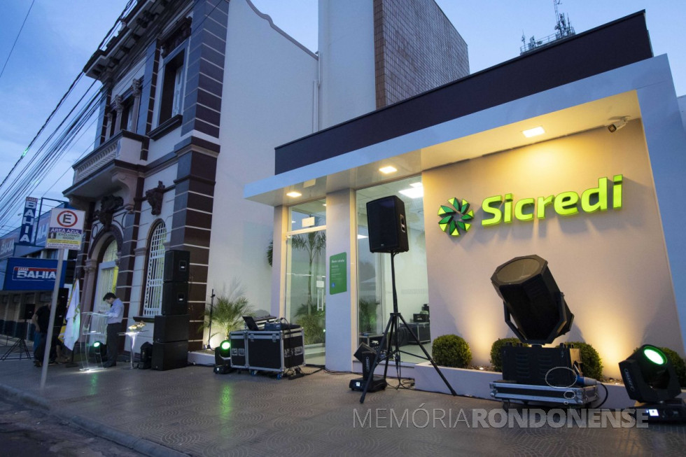 || Agência da Sicredi Aliança PR/SP na cidade de Olímpia (SP), em dezembro de 2019.
Imagem: Acervo Comunicação da cooperativa de crédito - FOTO 22 -