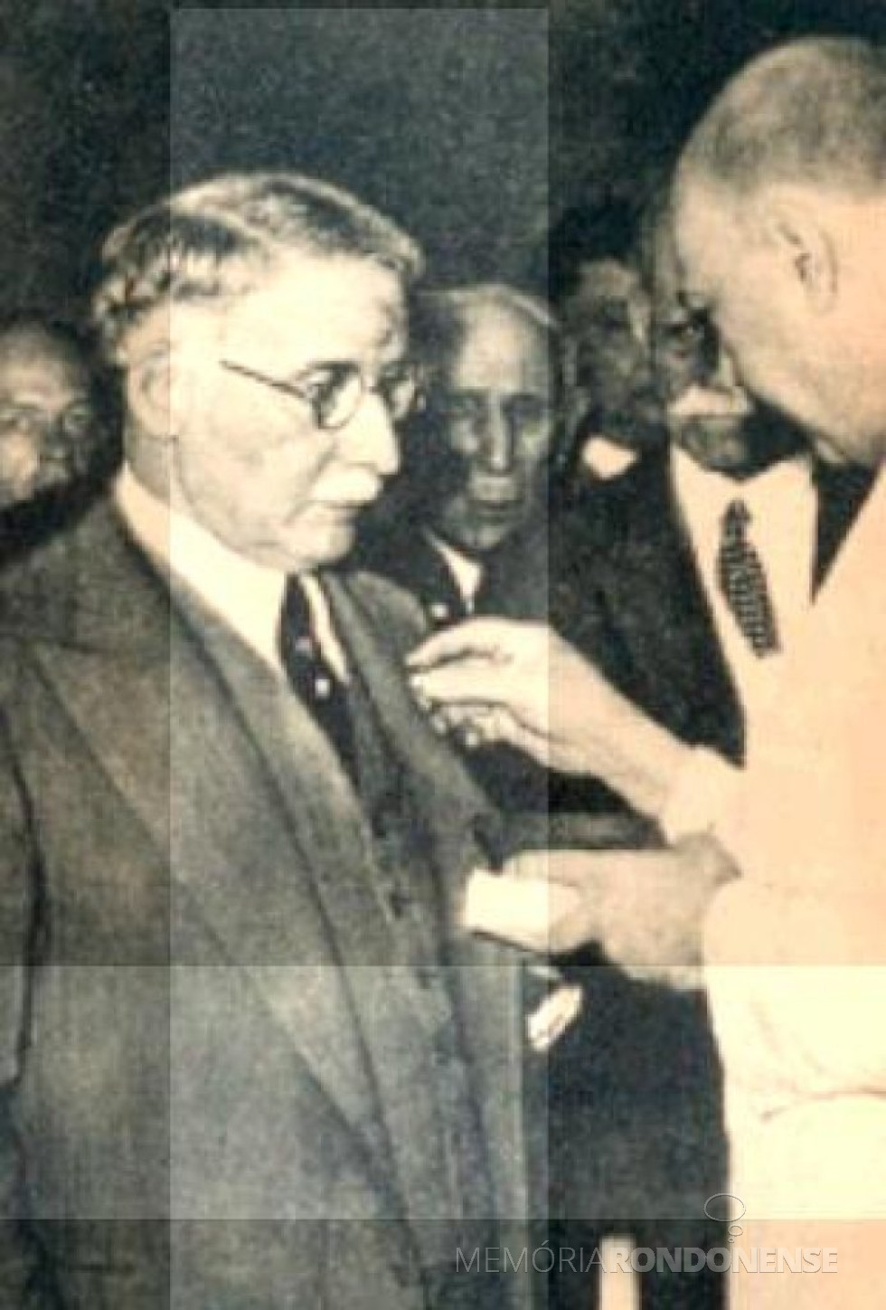 || Abílio Souza Cruz, fundador da empresa Souza Cruz, a maior fabricante de cigarros no Brasil.
Imagem: Acervo Comunidade Luso-Brasileira de São Paulo/professorarturreis.blogspot - FOTO 4 -