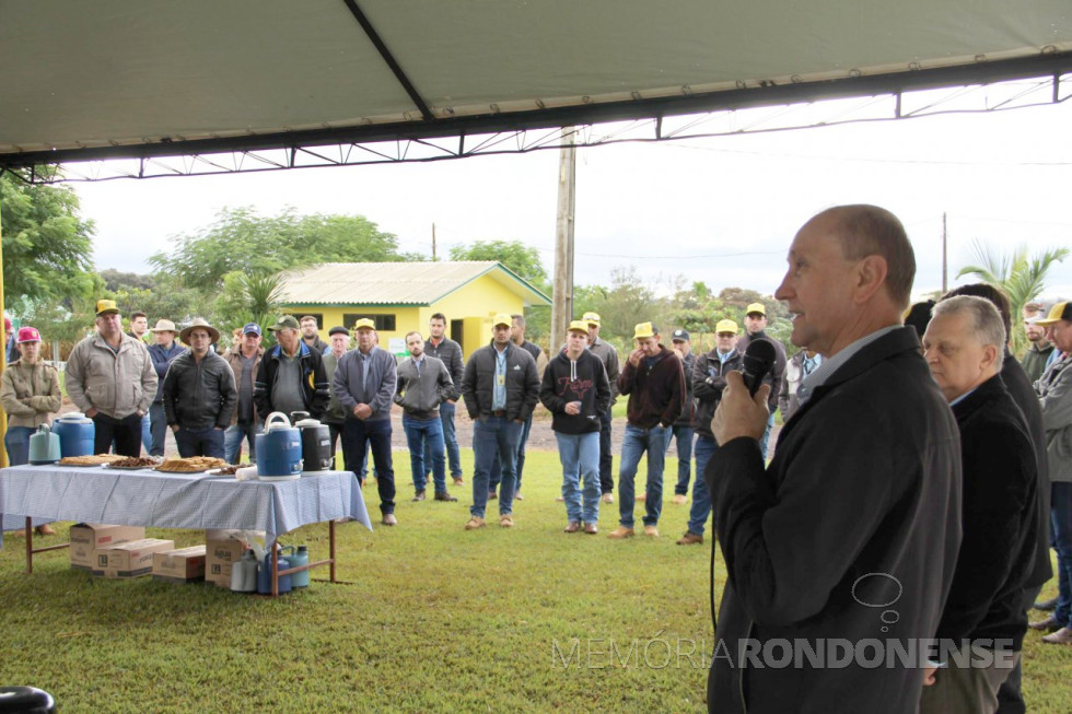 || Diretor-Presidente da Copagril, Ricardo Silvio Chapla, procedendo a abertura do Dia Campo do Milho Safrinha Copagril 2019.
Imagem: Acerco Comunicação Copagril - Crédito: Carina Ribeiro - FOTO 10 -