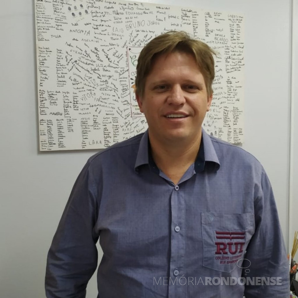 || Reverendo Carlos Krache que deixou a direção do Colégio Luterano Rui Barbosa, em fevereiro de 2020.
Imagem: Acervo AquiAgora. net - FOTO 23 -