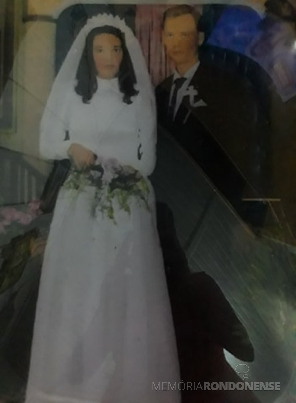 || Jovens rondonenses Elsira Hübner e Almiro Schöninger que se casaram em junho de 1969.
Imagem: Acervo Valdirene Schönninger - FOTO 7 -