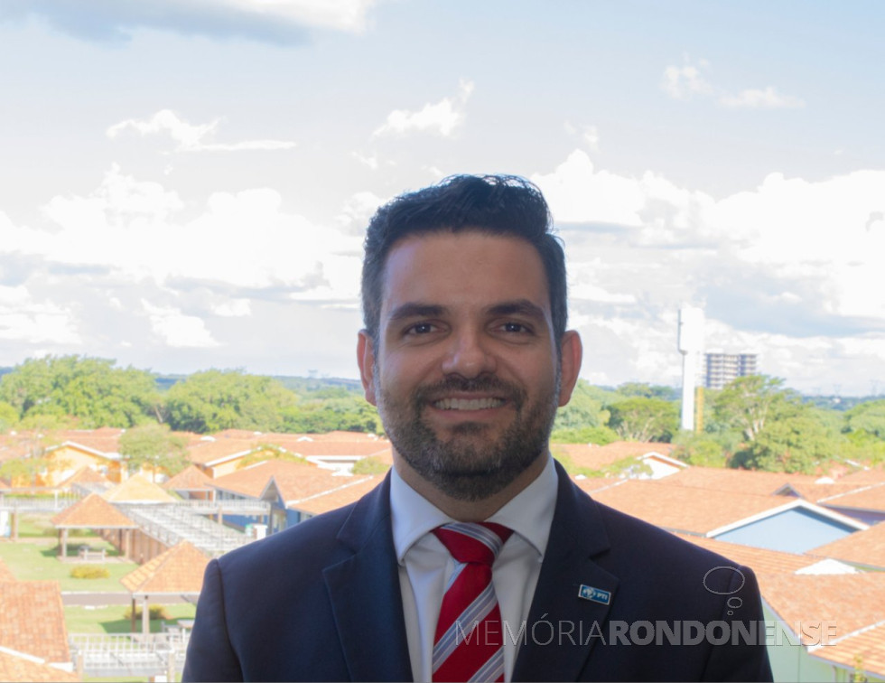 || Rodrigo Régis de Almeida Galvão que assumiu como diretor de negócios e inovação do Parque Tecnológico de Itaipu (PTI), em fevereiro de 2020.
Imagem: Acervo Projeto Memoria Rondonense - FOTO 15 -