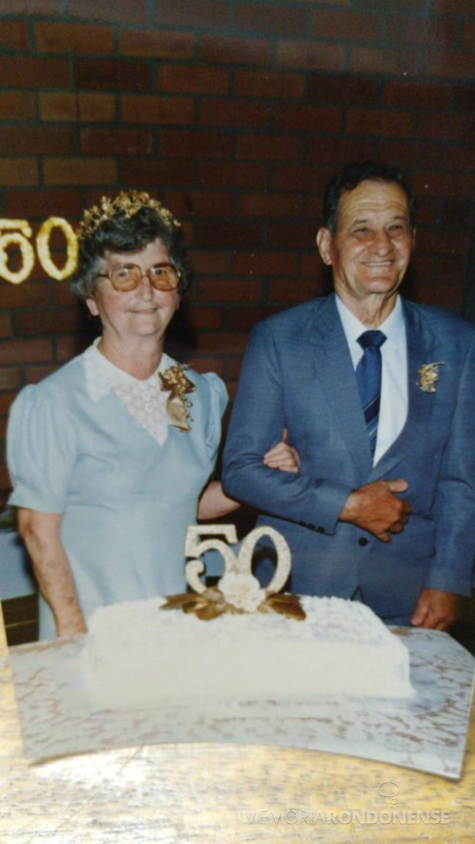 || Casal Amanda e Edmundo Wondracek que comemorou bodas de ouro, em janeiro de 1989.
Imagem: Acervo Arno Wondracek - FOTO 13 -