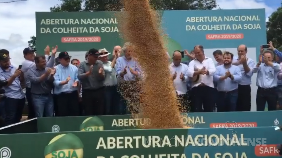|| Abertura da colheita da soja 2019/2020, na cidade de Jataí (GO), em janeiro de 2020.
Imagem: Acervo Aprosoja Brasil - FOTO 16 - 