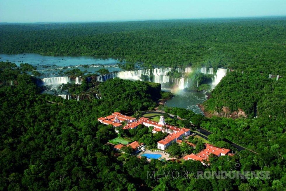 || Hotel Cataratas e sua localização privilegiada dentro do Parque Nacional do Iguaçu. 
Imagem: Acervo https://www.iguassu.com.br/blog - FOTO 13 - 