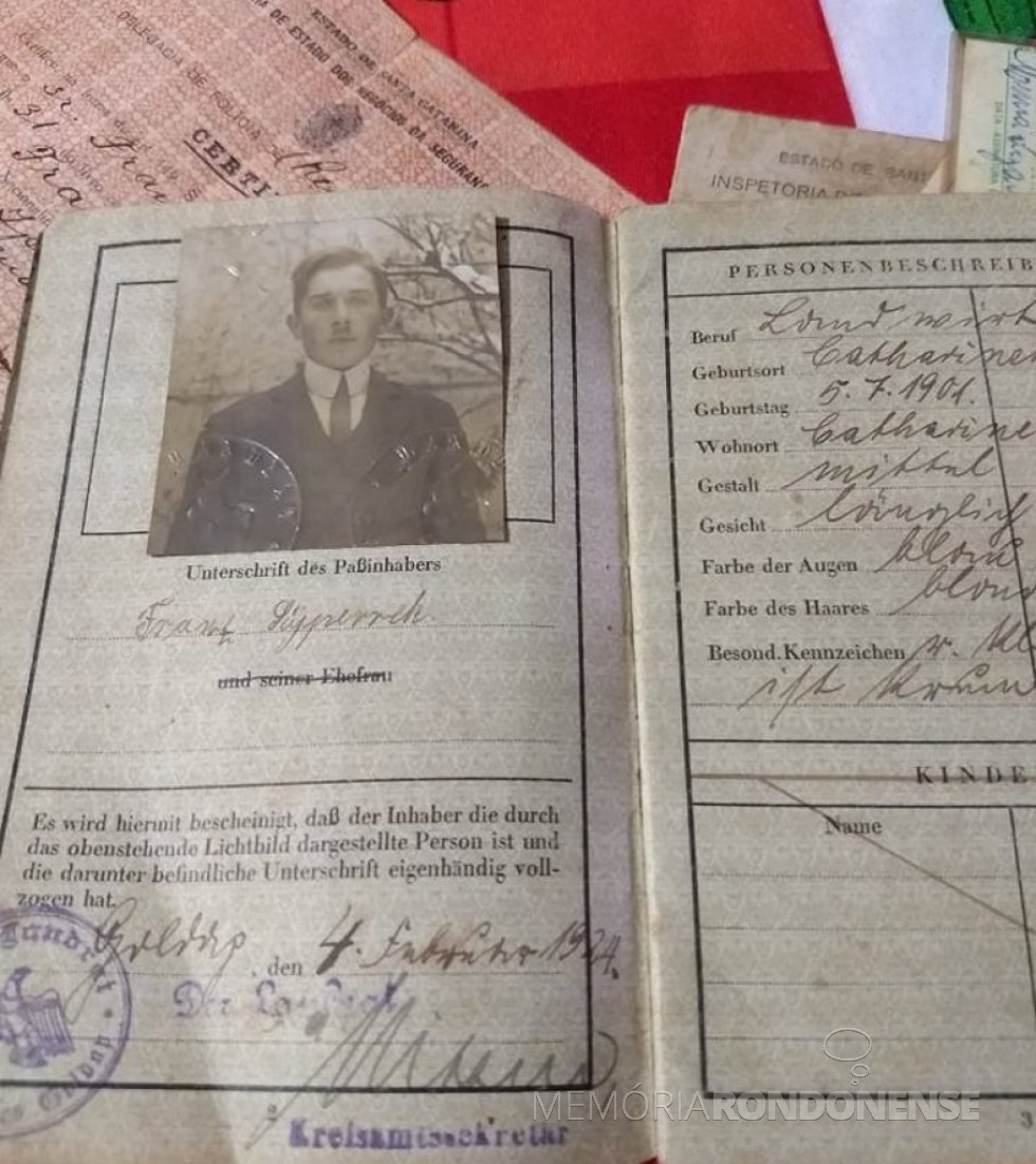 || Passaporte do pioneiro rondonense Franz Syperreck falecido em abril de 1970. 
Imagem: Acervo da família - FOTO 6 - 