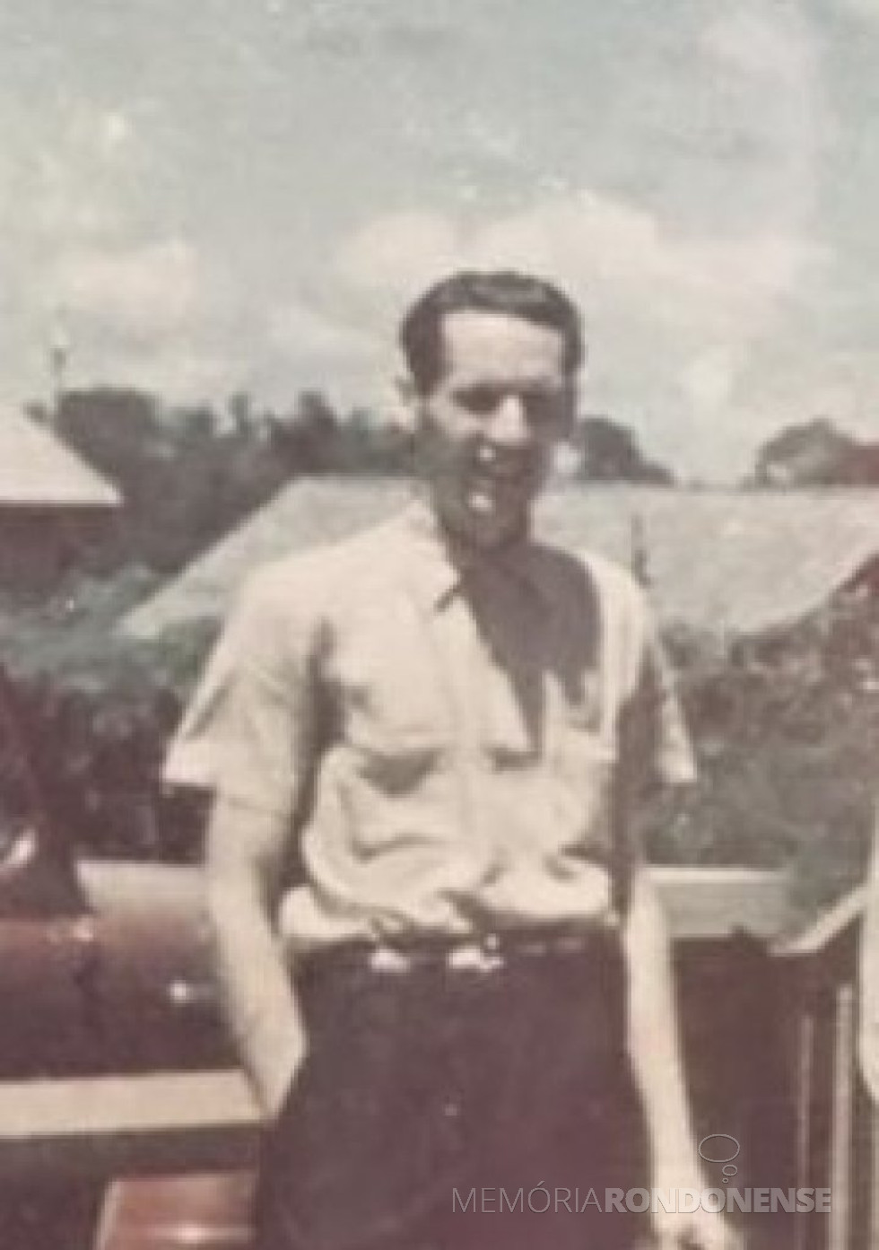 || Médico Ernesto Dall'oglio, primeiro prefeito eleito de Toledo, que teve o mandato cassado em abril de 1953.
Imagem: Acervo Adair Krolov - Curitiba - FOTO 4 -