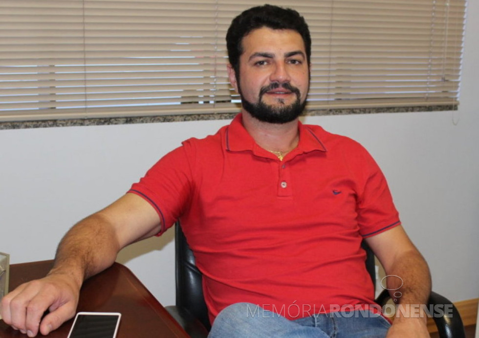 || Vereador Adriano Backes que se desincompatilizou do cargo de secretário municipal da Agricultura e Política Ambiental de Marechal Cândido Rondon, no começo de abril de 2020.
Imagem: Acervo O Presente - FOTO 15 -