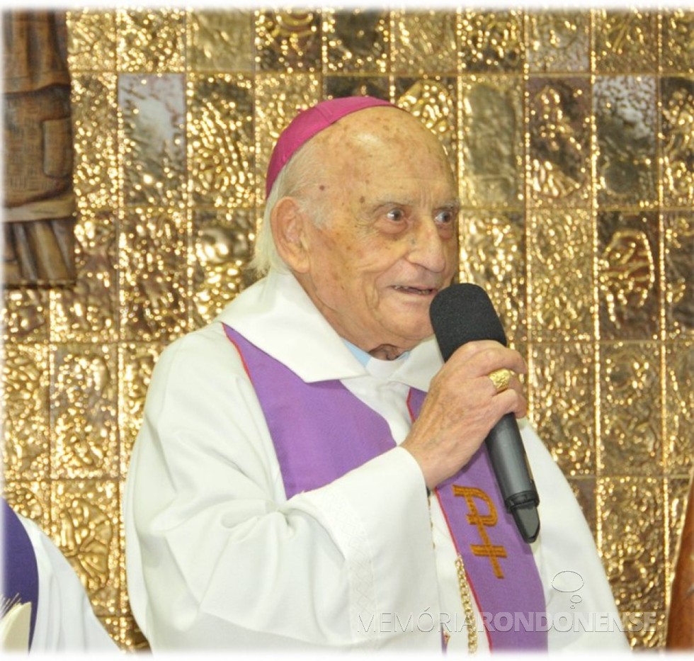 || Arcebispo metropolitano de Cascavel (PR),  D. Armando Cirio, falecido em agosto de 2014.
Imagem: Acervo CNBB - FOTO 12 - 