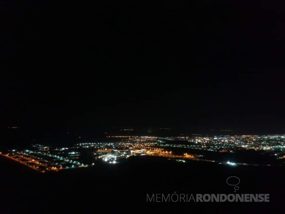|| Vista noturna da cidade de Marechal Cândido Rondon, em julho de 2020.
Imagem: Acervo Cristiane Priesnitz - FOTO 44 -