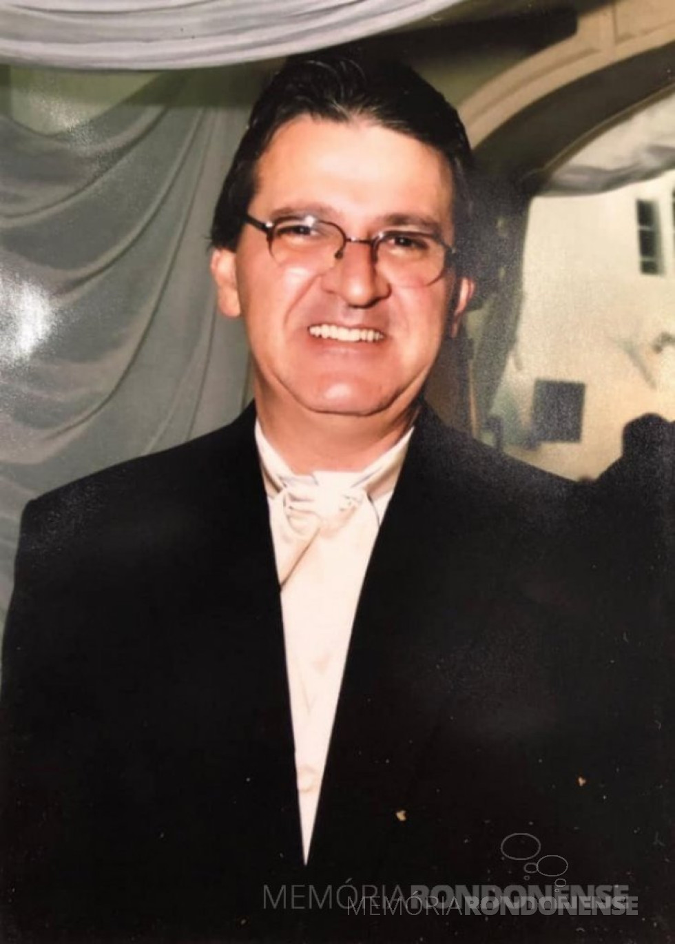 || Professor Paulo Peres Peres que assumiu o Departamento de Esportes de Marechal Cândido Rondon, em março de 1987.
Imagem: Acervo Projeto Memória Rondonense - FOTO 3 -