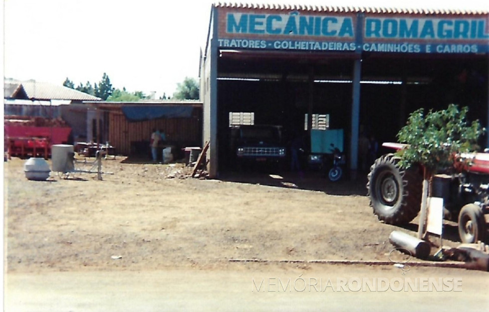 || Primeiro barracão da empresa Romagril, no começo da empresa em 1989.
Imagem: Acervo da empresa - FOTO 12 -