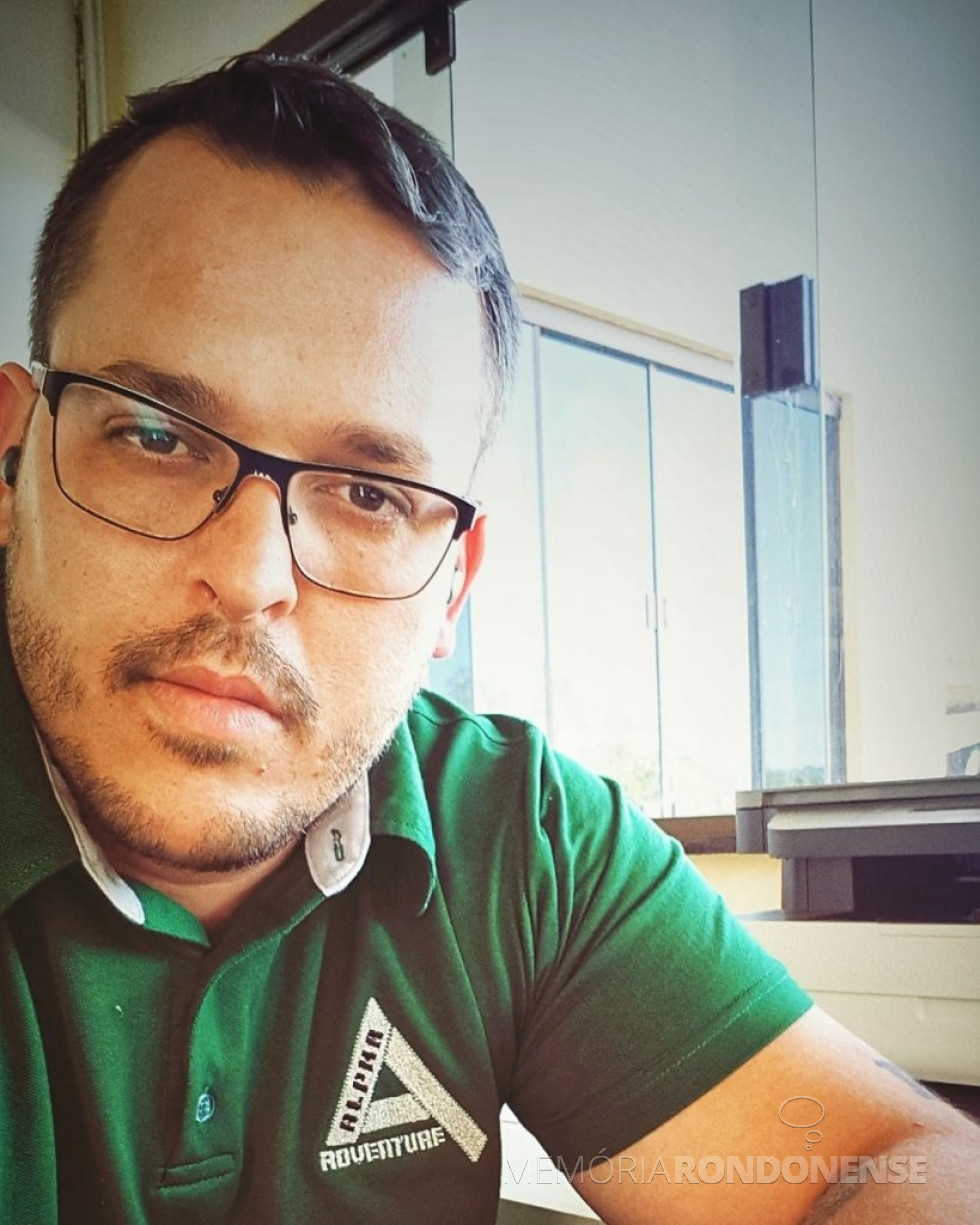 || Empresário Bruno Cesar Domingos Pereira, eleito presidente da Adetur, em setembro de 2020, para a gestão 2020/2022.
Imagem: Acervo pessoal/Facebook - FOTO 18 -