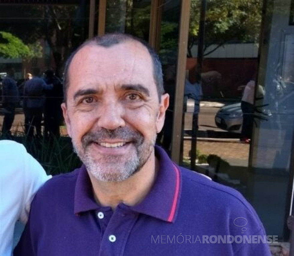 || Jornalista cascavalense Júlio César Fernandes, falecido em setembro de 2020.
Imagem: Acervo O Paraná (Cascavel) - FOTO 16 -