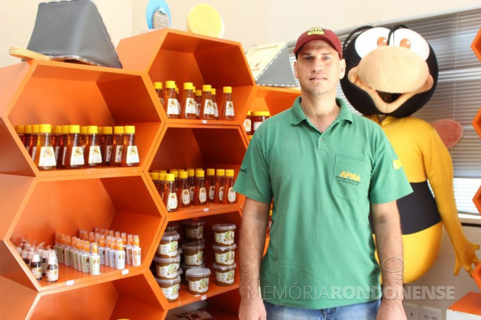 || Antonio Henrique Schneider, eleito presidente da Coofamel, em agosto de 2020.
Imagem: Acervo Portal de Santa Helena - FOTO 16 -
