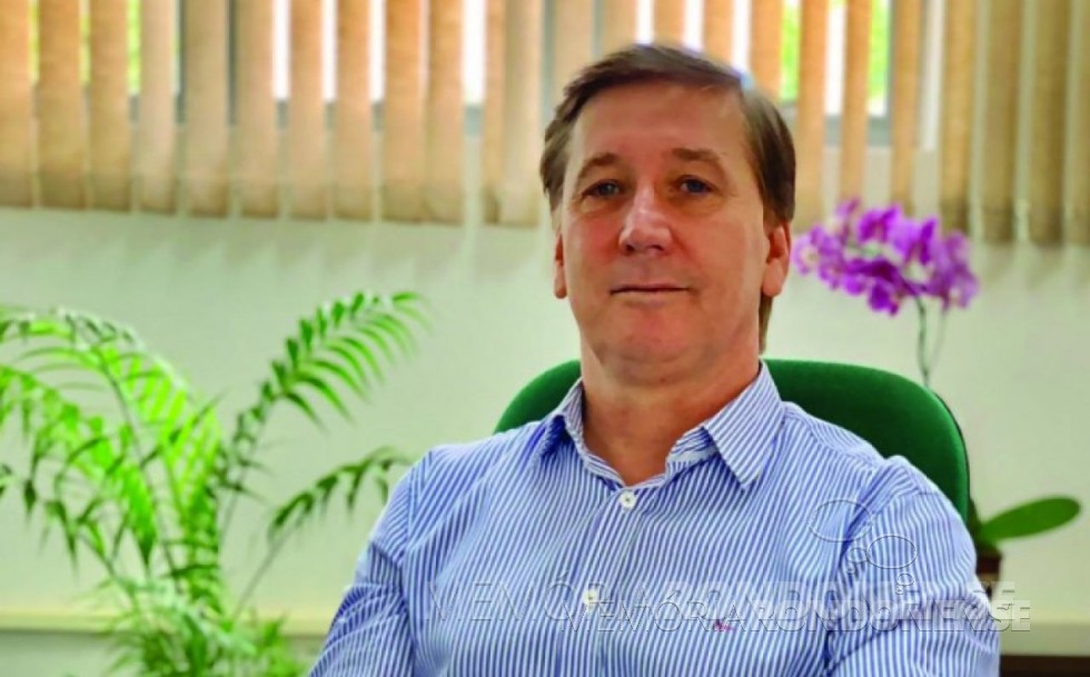 || Professor doutor Davi Elias Schreiner, eleito diretor do campus de Marechal Cândido Rondon - UNIOESTE, em outubro de 2019.
Imagem: Acervo Projeto Memória Rondonense - FOTO 10 - 