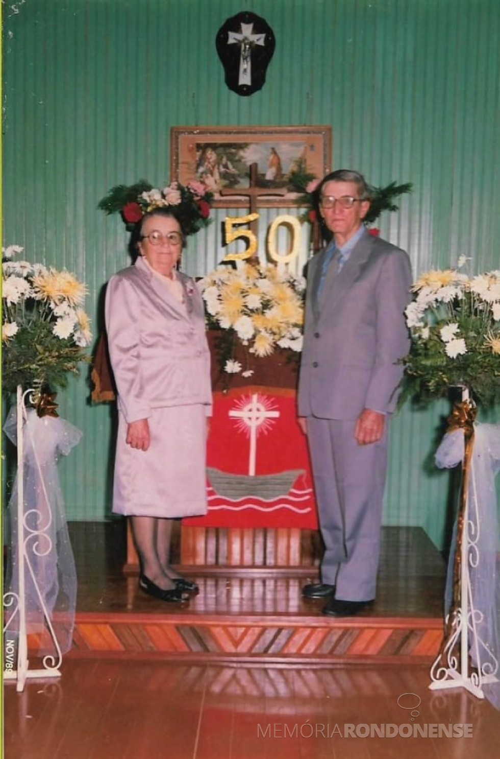 || Casal pioneiro Catarina e Herne Heidrich na comemoração de suas Bodas Ouro, festejado em 11 de novembro de 1989.
Imagem: Acervo Jheison Griep. - FOTO 3 - 