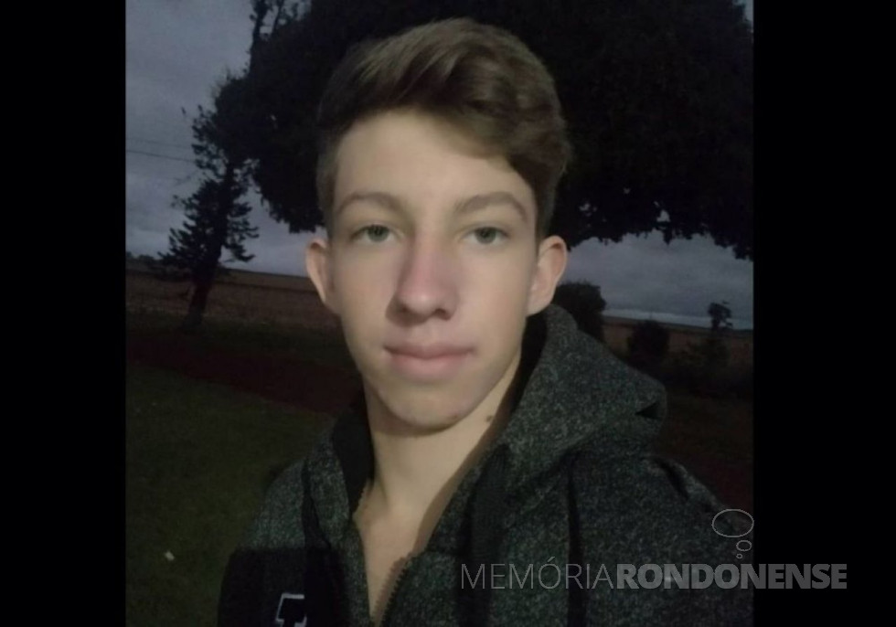 || Estudante rondonense Guilherme Felipe Koch classificado para a etapa final do Parlamento Jovem Brasileiro 2020, em setembro de 2020.
Imagem: Acervo O Presente - FOTO 19 -