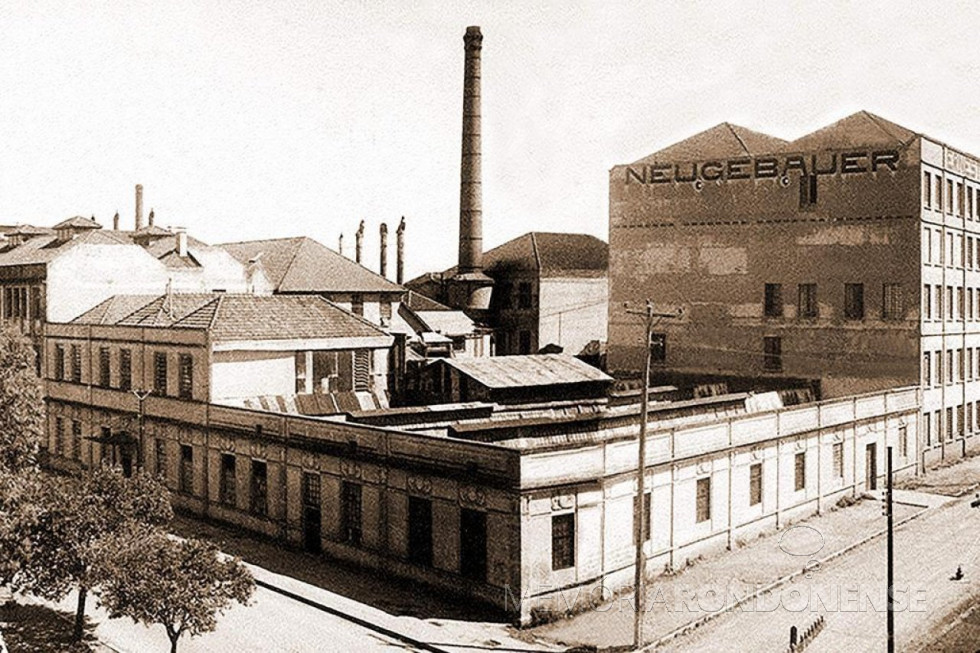 || Fábrica da Neugebauer na cidade de Porto Alegre, por volta de 1950.
Imagem: Acervo GZH (Porto Alegre) - FOTO 4 -