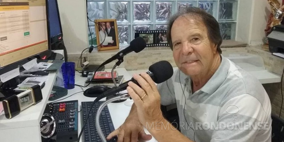 || Radialista curitibano Algaci Tulio, falecido em janeiro de 2021, em consequência de Covid 19. 
Imagem: Acervo RSN - FOTO 16 -