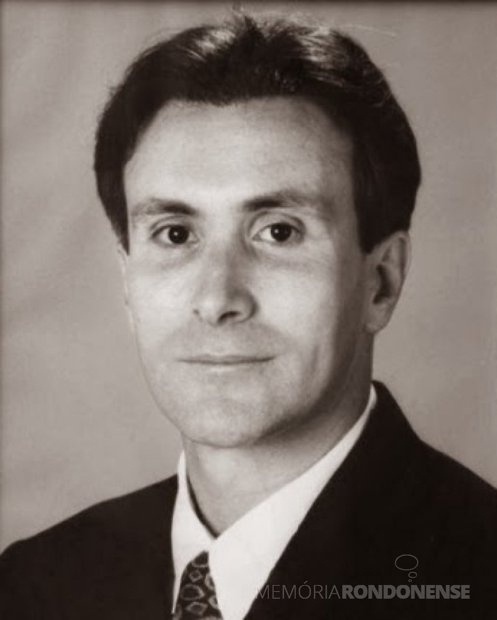 || Empresário Ariston Limberger eleito prefeito de Marechal Cândido Rondon, em outubro de 1996.
Imagem: Acervo Intervalo de Notícias - FOTO 19 - 
