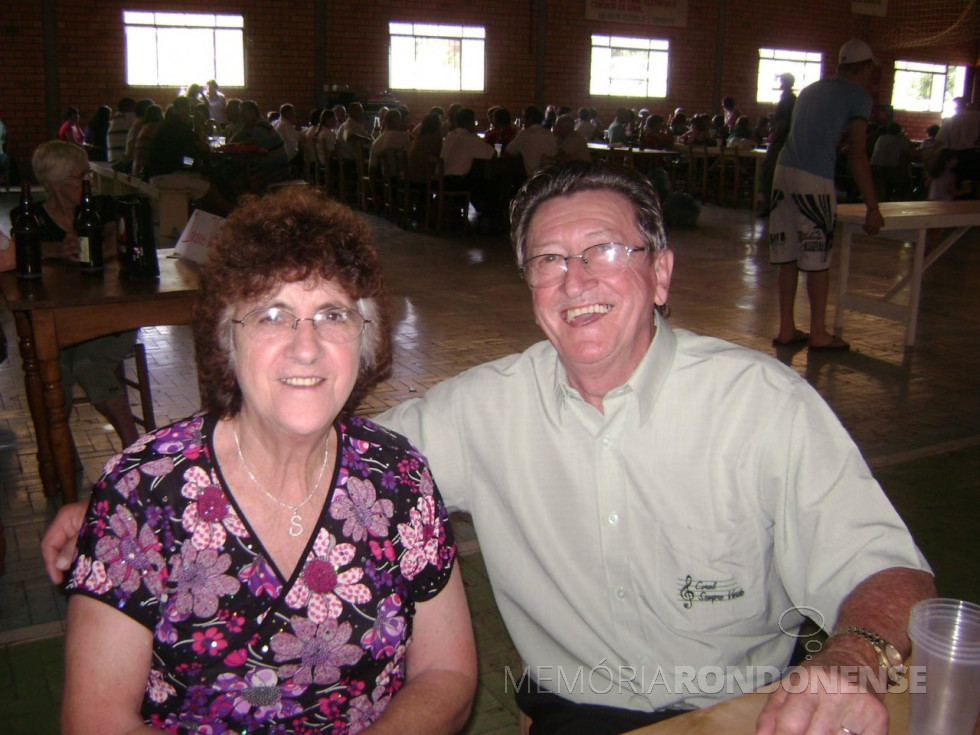 || Maestro ipirense Alípio Land e esposa Selia, ele falecido em 03 de maio de 2021.
Imagem: Acervo Marlene Schroeder Müller (Marechal Cândido Rondon) - FOTO 26 - 