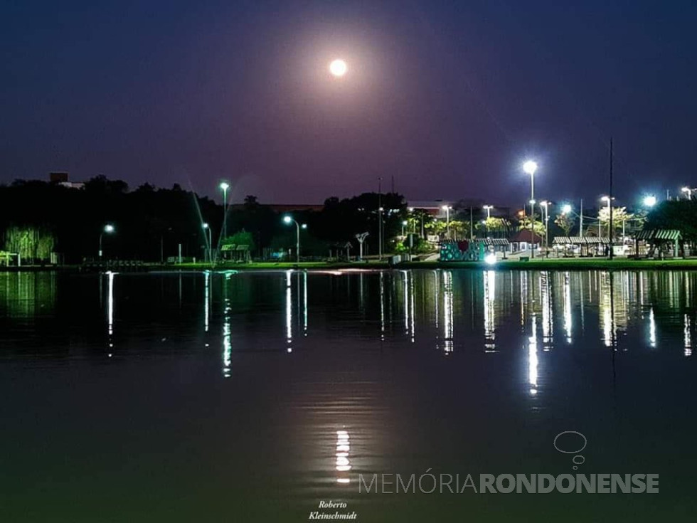 || Lua cheia em Marechal Cândido Rondon, em imagem captada pelo fotógrafo rondonense Roberto Kleinschimidt, em 23 de julho de 2021 - FOTO 30 -