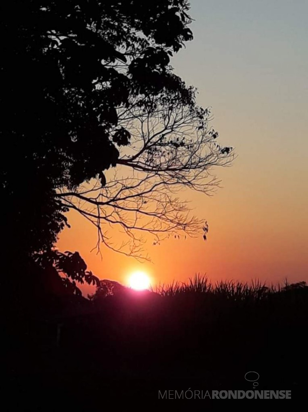 || Final do dia na cidade de Marechal Cândido Rondon, em 10 de julho de 2021.
Imagem: Acervo Facebook - FOTO 12 -