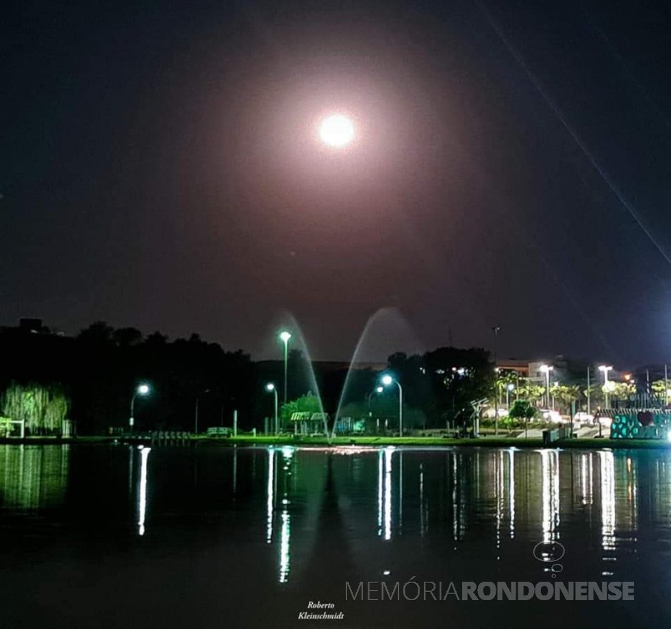 || Outro instantâneio de Lua Cheia, na cidade de Marechal Cândido Rondon, captada pelolente do fotógrafo rondonense Roberto Kleinschmidt - FOTO 28 -