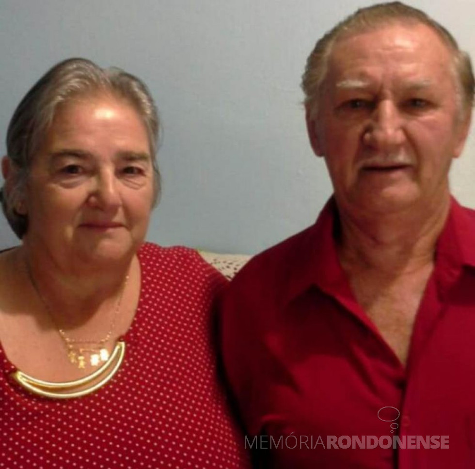 || Casal Maria (nascida Borelli) e Azelindo Langer que comemorou bodas de ouro, em setembro de 2021.
Imagem: Acervo Denise Langer - FOTO 9 -