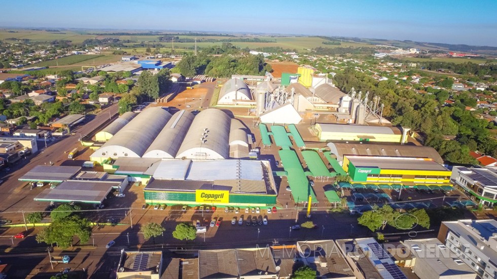 || Parque industrial, comercial, armazenamento e centro administrativo da Copagril em agosto de 2021.
Imagem: Acervo Comunicação Copagril - FOTO 26 -