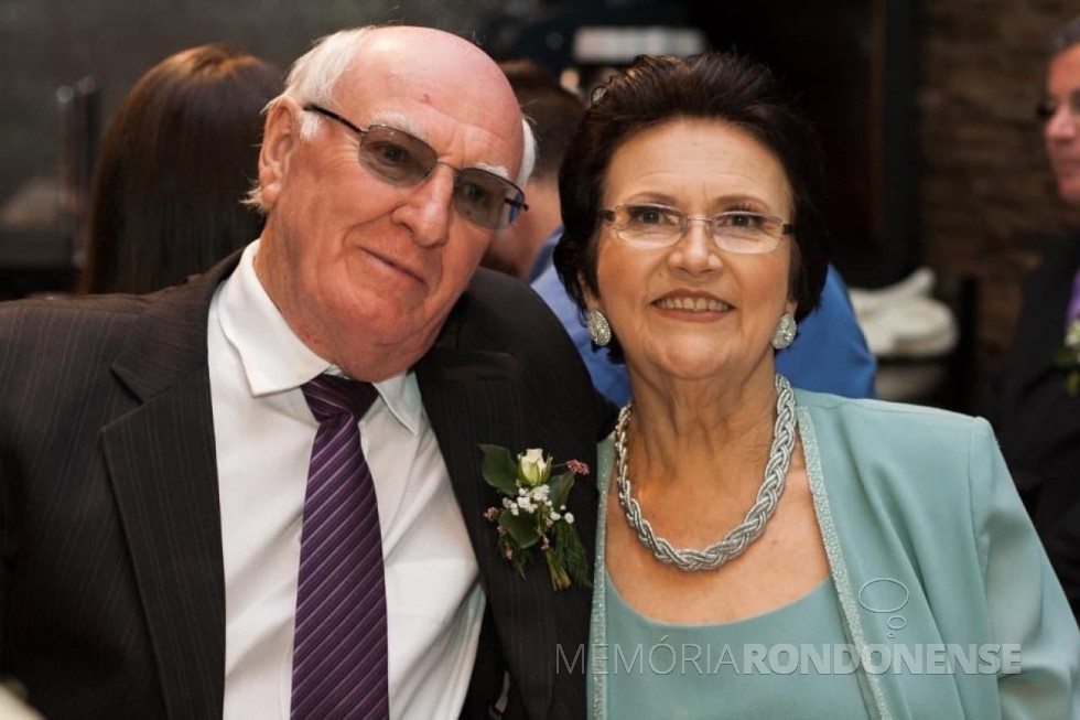 || Pioneira rondonense Sirinita Maria Hentges Ritter  com o esposo Plínio Ritter, ela falecida em setembro de 2021.
Imagem:  Acervo pessoal - FOTO 17 -