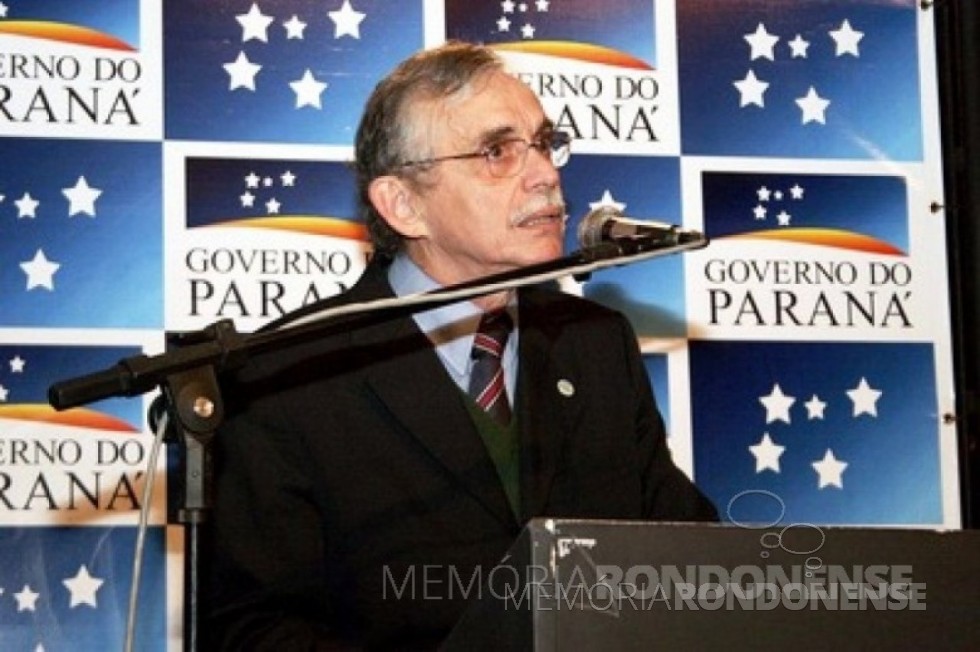 || Sabino Brasil Nunes de Campos, ex-deputado estadual pela cidade de Toledo, nascido em novembro de 1946.
Imagem: Acervo Projeto Memória Rondonense - FOTO 3 - 