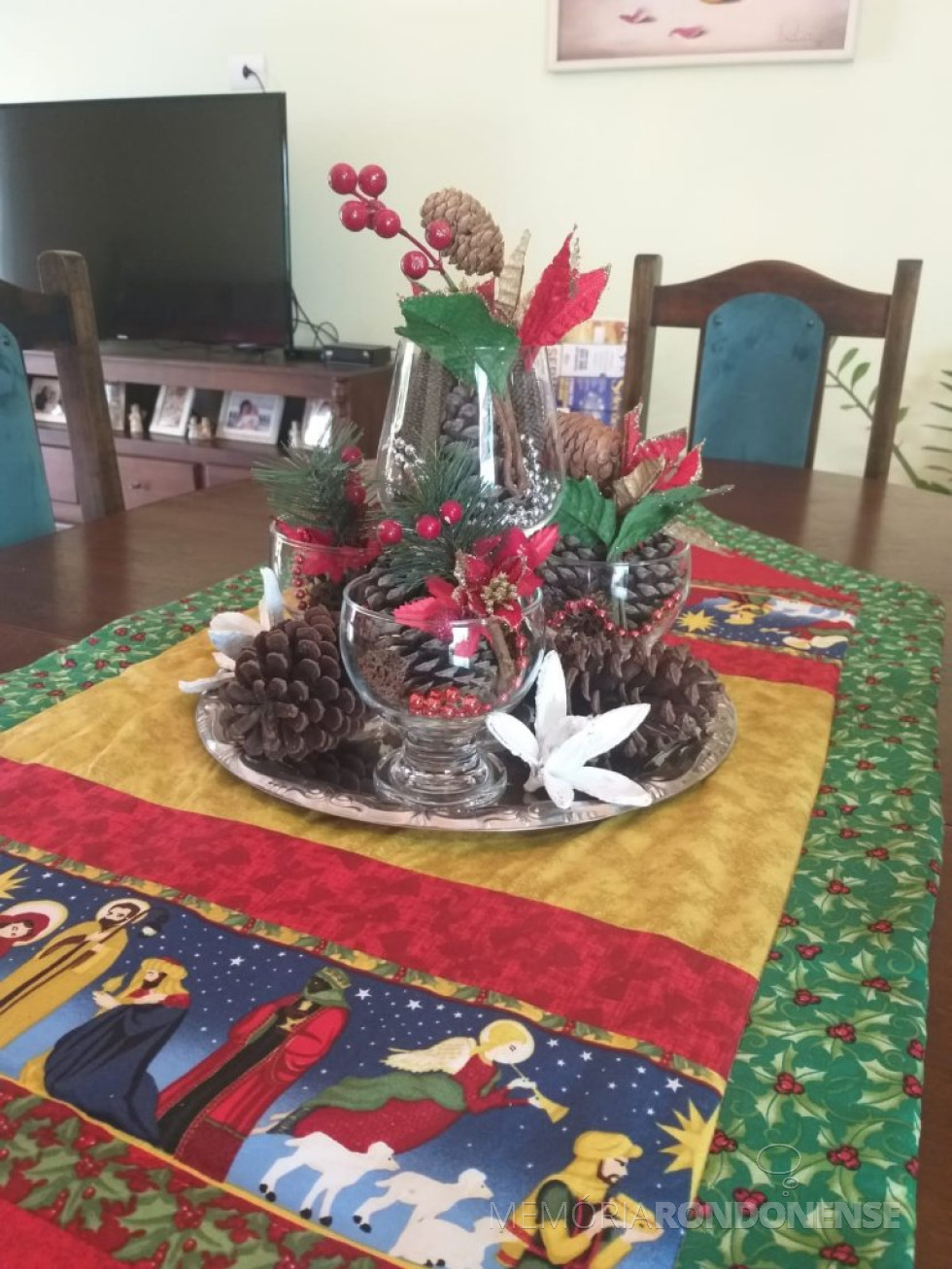 || Ornamentação natalina de 1º Domingo de Advento de 2021, na residência do casal rondonense Lidia Agnez (nascida Glitz) e Remi Sander.
Imagem: Acervo do casal - FOTO 19 -