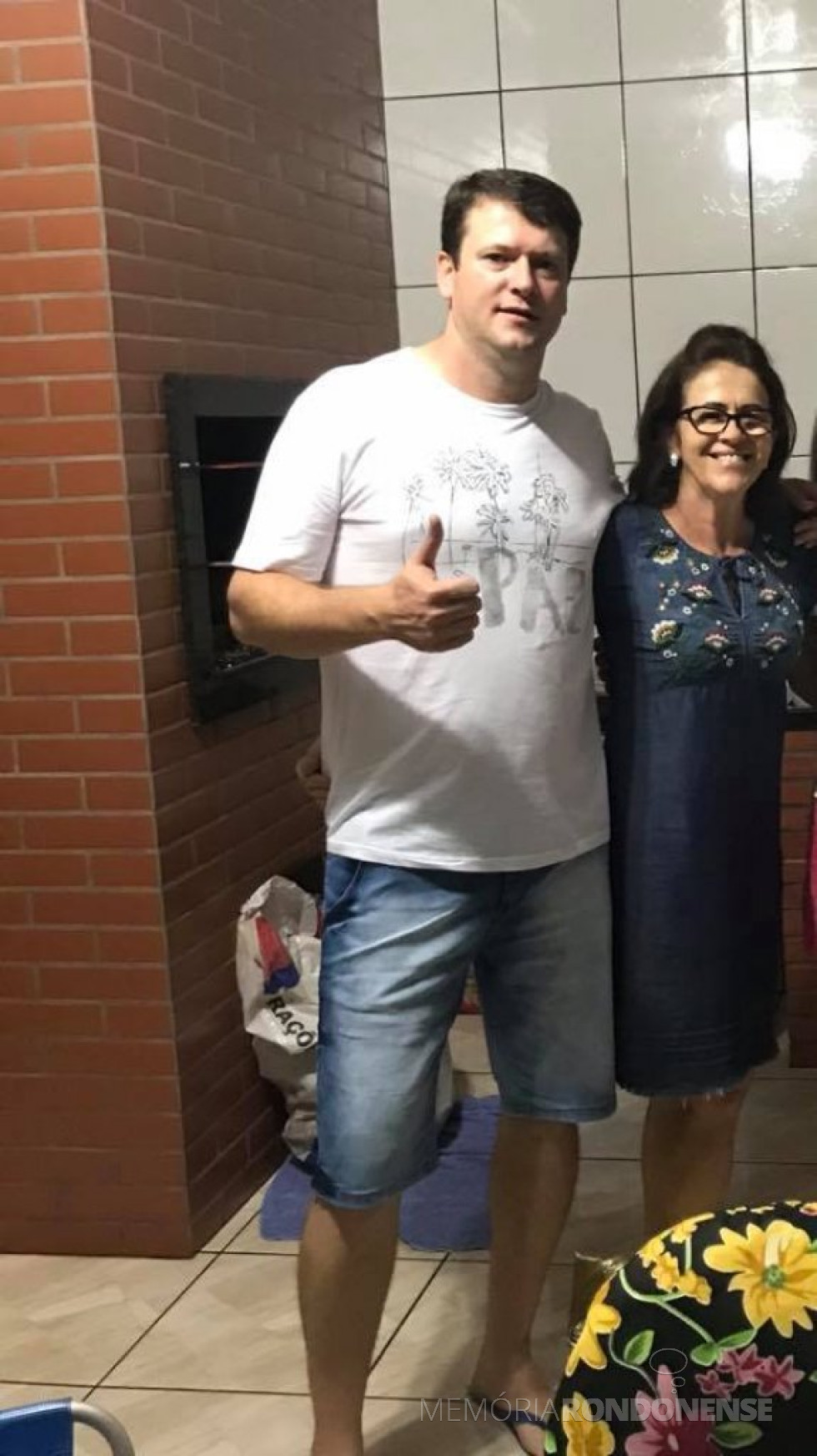 || Engenheiro civil Damiano André Geram e sua mãe Loni Geram que fundaram a Construtura Geram, na cidade de Marechal Cândido Rondon, em agosto de 2010.
Imagem: Acervo particular/Facebook - FOTO 9 -