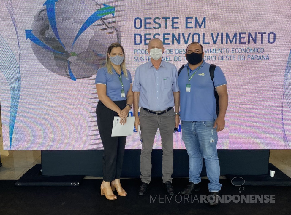 || Ricardo Silvio Chapla, diretor-presidente da Copagril, ladeado por Juliana Lenz, analista de Inovação, e Lucas Lima, gerente de Recursos Humanos, em foto feita durante a inauguração da Rede de Inovação para o Agronegócio do Oeste do Paraná, na cidade de Toledo, em dezembro de 2021.
Imagem: Acerco Comunicação Copagril - FOTO 27 -