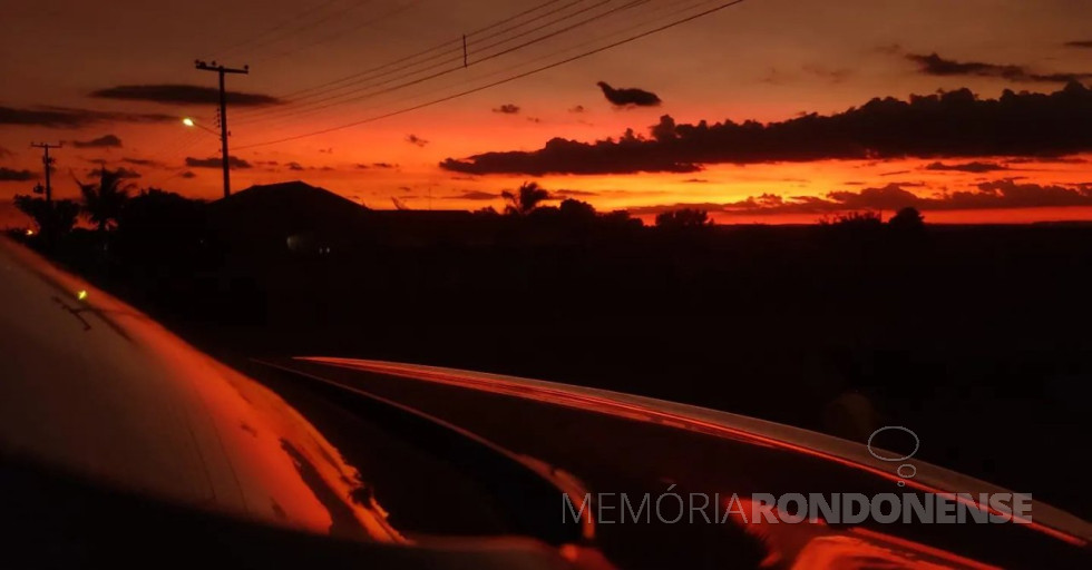 || Entardecer na cidade de Marechal Cândido Rondon, em 29 de janeiro de 2022.
Imagem: Acervo e crédito do rondonense Raffael Graciano - FOTO 19 -