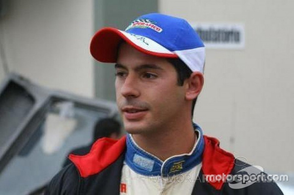 || Rafael Sperafico, piloto automobilístico, da cidade de Toledo (PR), morto em fevereiro de 2007, em decorrência de acidente em Interlagos (SP).
Imagem: Acervo Motorsport - FOTO 5 -