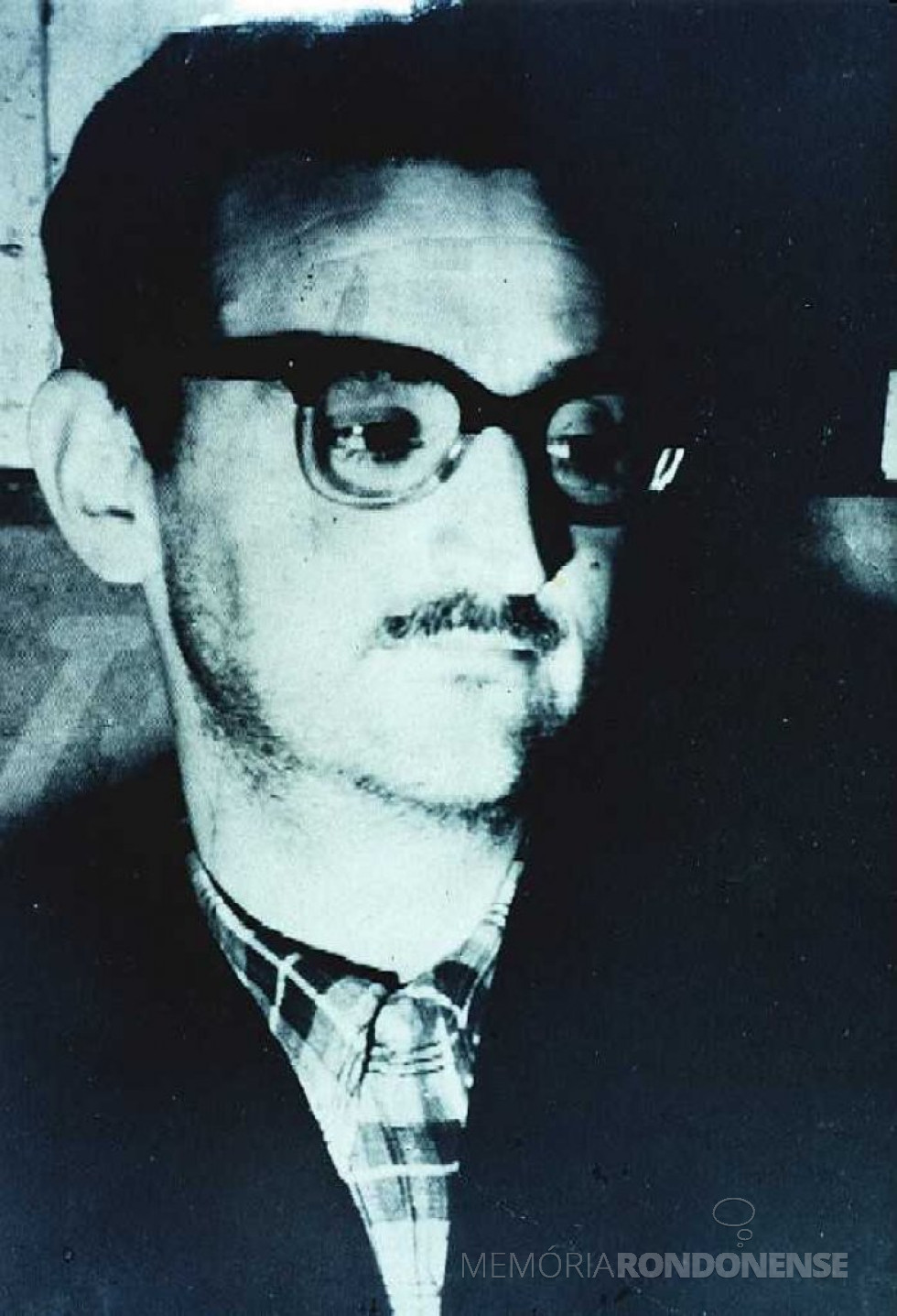 || Celso Formighieri Sperança, pioneiro de imprensa e indústria gráfica no Oeste do Paraná, falecido em março de 1977.
Imagem: Acervo Alceu Sperança - FOTO 8 -
