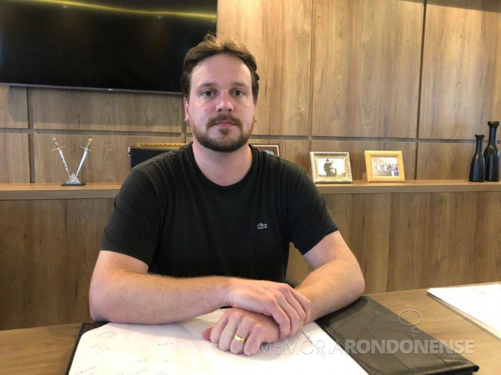 || Empresário rondonense Daniel Felipe Brandalize Niedermeyer aprovado como cidadão honorário de Marechal Cândido Rondon, por decreto legislativo de março de 2022.
Imagem: Acervo Imprensa CM-MCR - FOTO 22 -
