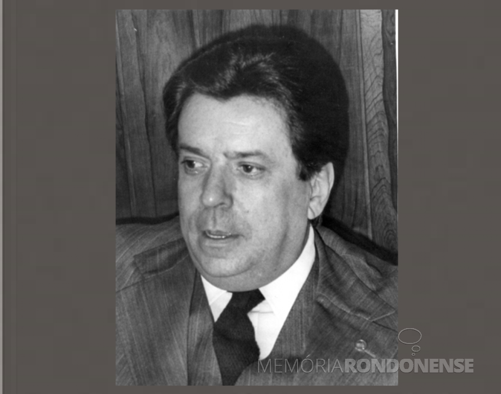 || Deputado federal Norton Macedo que discorreu sobre a forte estiagem no Oeste do Paraná, em março de 1978.
Imagem: Acervo Câmara dos Deputados - FOTO 10 -