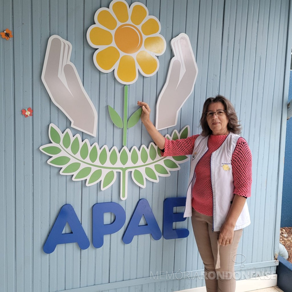 || Ilda Bet, professora de Educação Especial, que se aposentou no começo de abril de 2022.
Ima: Acervo pessoal - FOTO 31 -