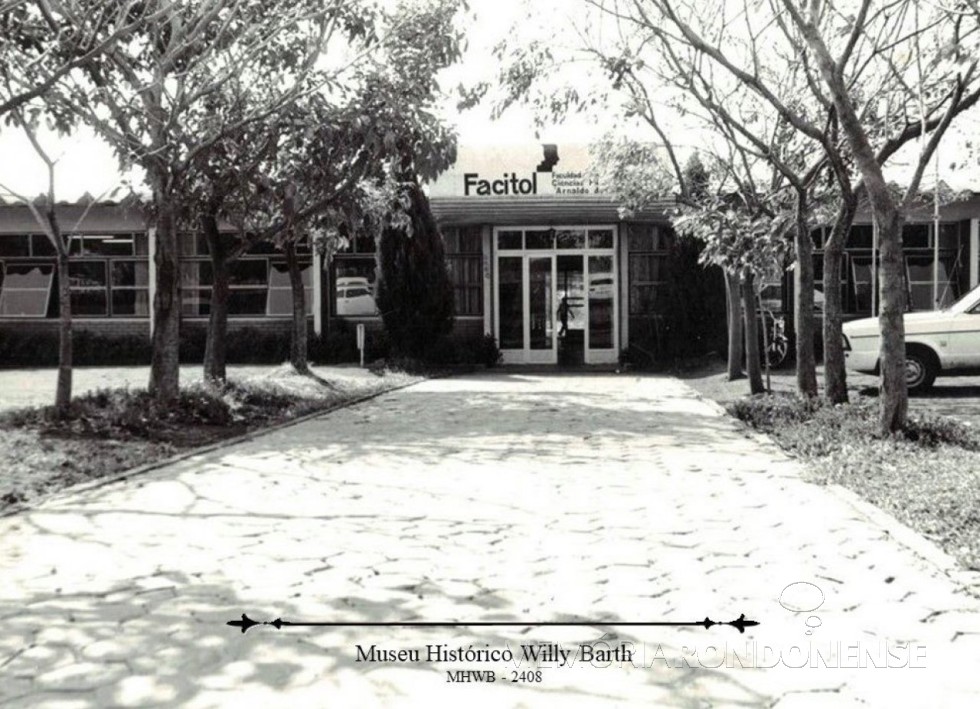 || Vista parcial do prédio da Facitol, em 1988.
Imagem: Acervo Museu Histórico Willy Barth (Toledo - PR).  - FOTO 16 -
