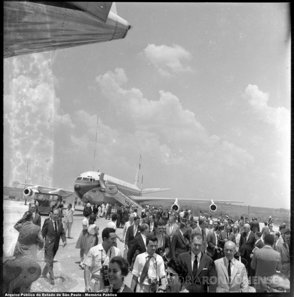 || Boeing 707-441”, PP-VJB,  da Varig, que deu inauguração, em 19 de outubro de 1960, do Aeroporto Internacional de Viracopos em Campinas (SP).
Imagem: Acervo Aviação Comercial Brasileira e seus Protagonistas - Das Origens até 1975.
- FOTO 2 -