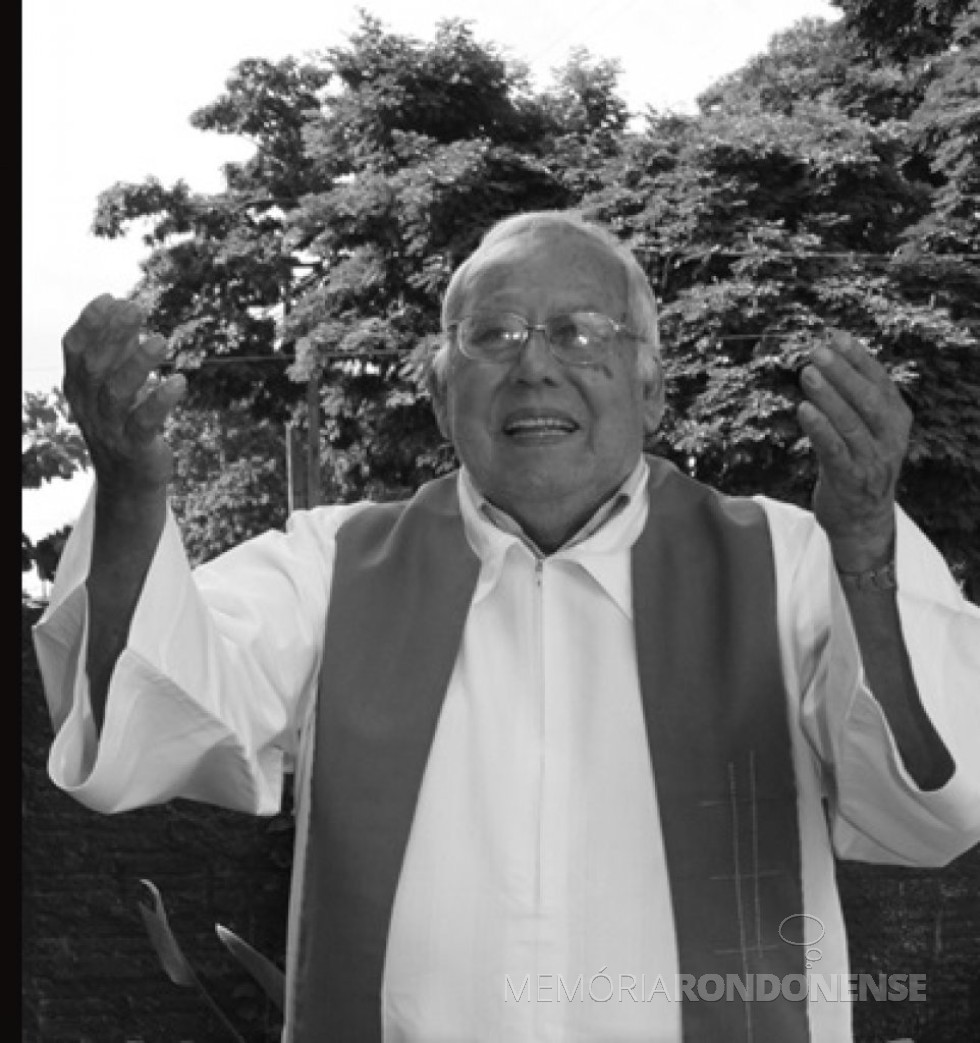 || Padre Odilo Rockembach, da Diocese de Toledo, falecido em abril de 2012.
Imagem: Acervo Revista Cristo Rei - FOTO 12 -