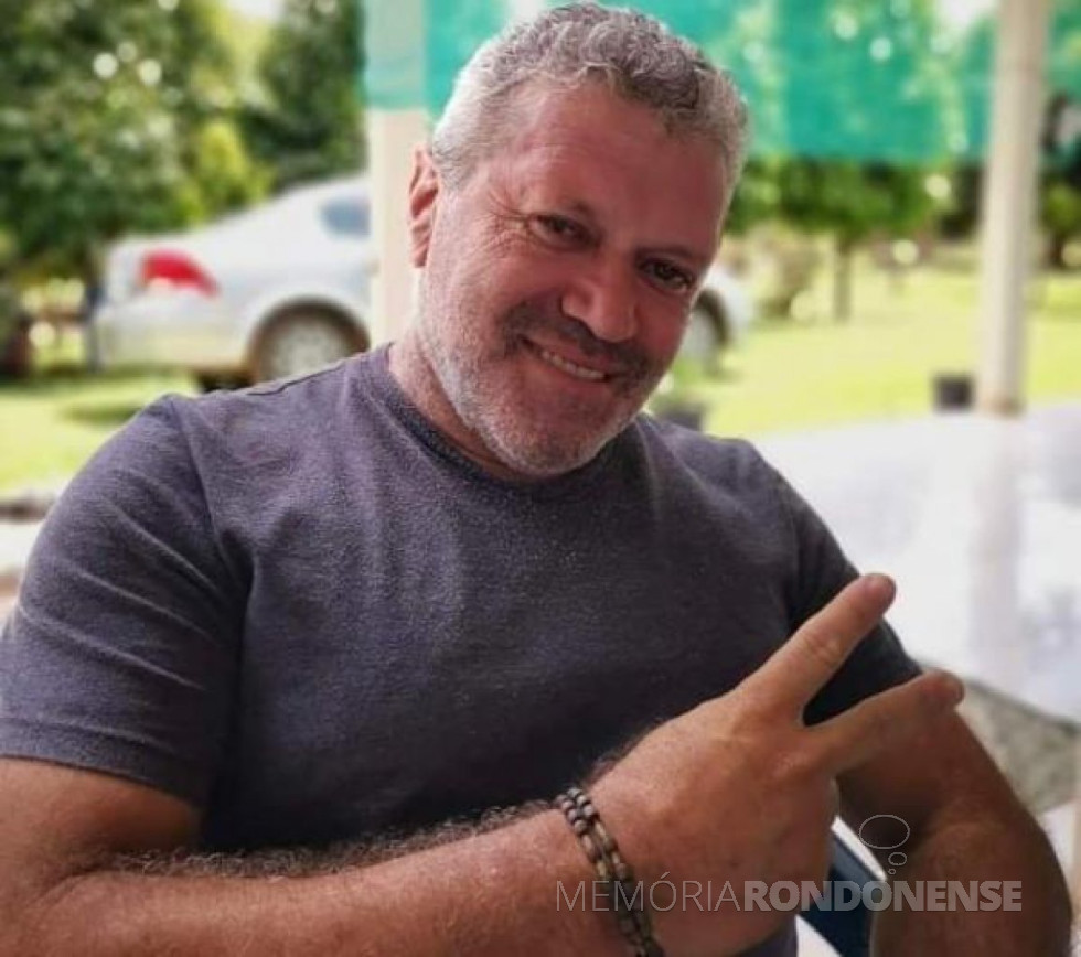 || Radialista Carlos Henrique de Lara, natural de Cascavel(PR), falecido em junho de 2022.
Imagem: Acervo Nortão MT - FOTO 20 -