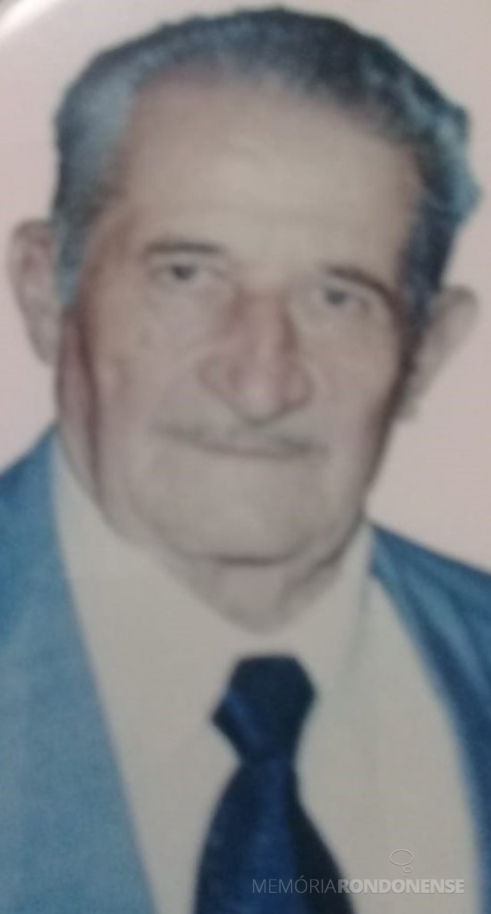 || Rondonense Osvaldo Francisco Horn, morador na Linha São Cristóvão, falecido em dezembro de 2007.
Imagem: Acervo Câmara Municipal de Marechal Cândido Rondon - FOTO 6 -